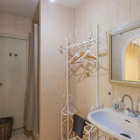 펜션 Maison Cosy A Aubenas Saint-Étienne-de-Fontbellon