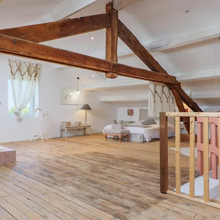 Maison Cosy A Aubenas 펜션 *